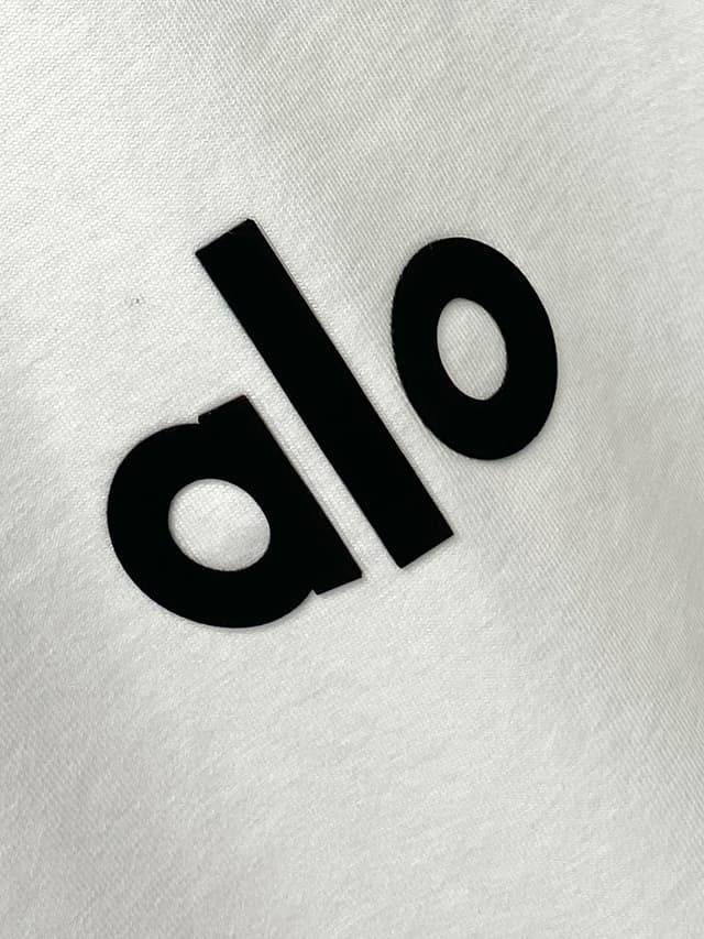 Alo short-sleeved Yupoo T-shirt fashion brand 2025 new style | Rep Clothing image 4