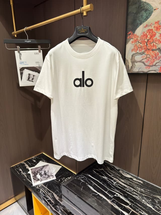 Alo short-sleeved Yupoo T-shirt fashion brand 25SS style | Rep Clothing image 2