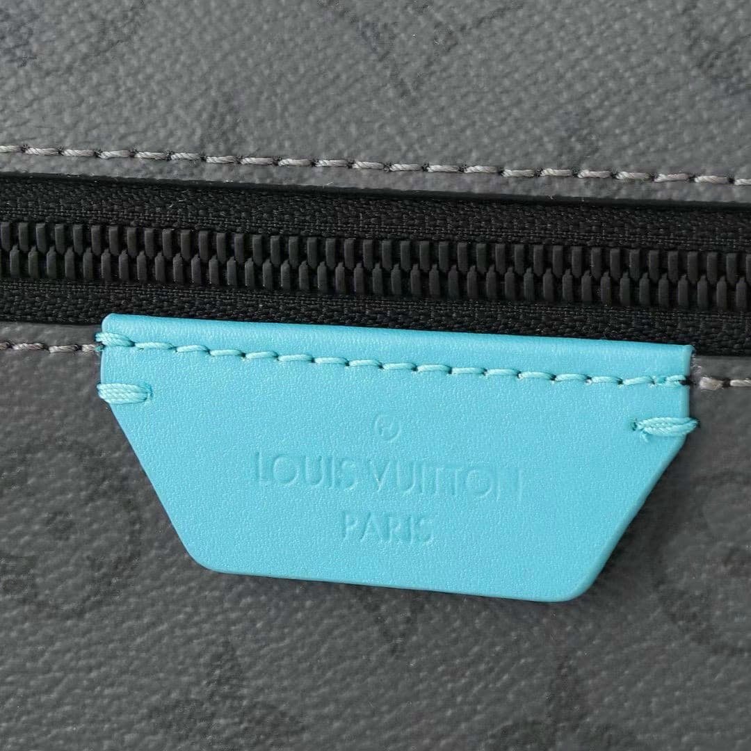 LV Discovery Backpack Silver Grey Rep Bag DJY image 5