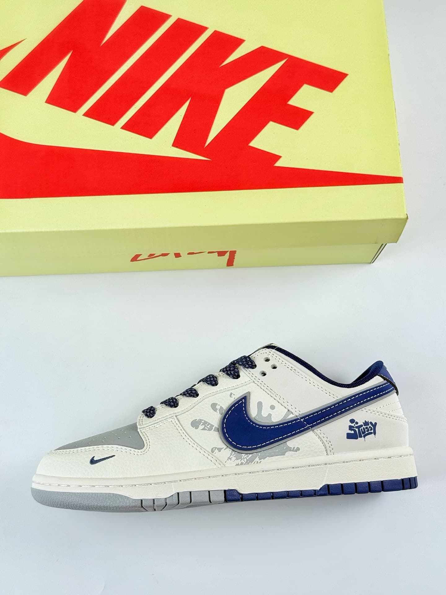 Nike Dupes SB Dunk Low x Stussy white grey blue XS6089 image 7
