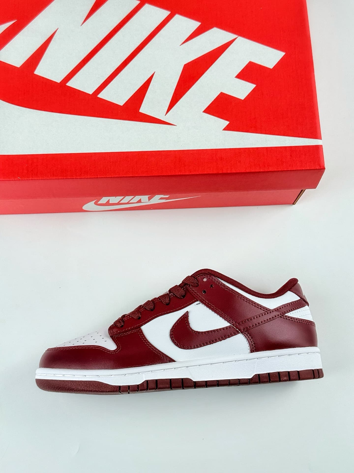  Nike SB Dunk Dupes Low Red White DV0833 115TL image 7