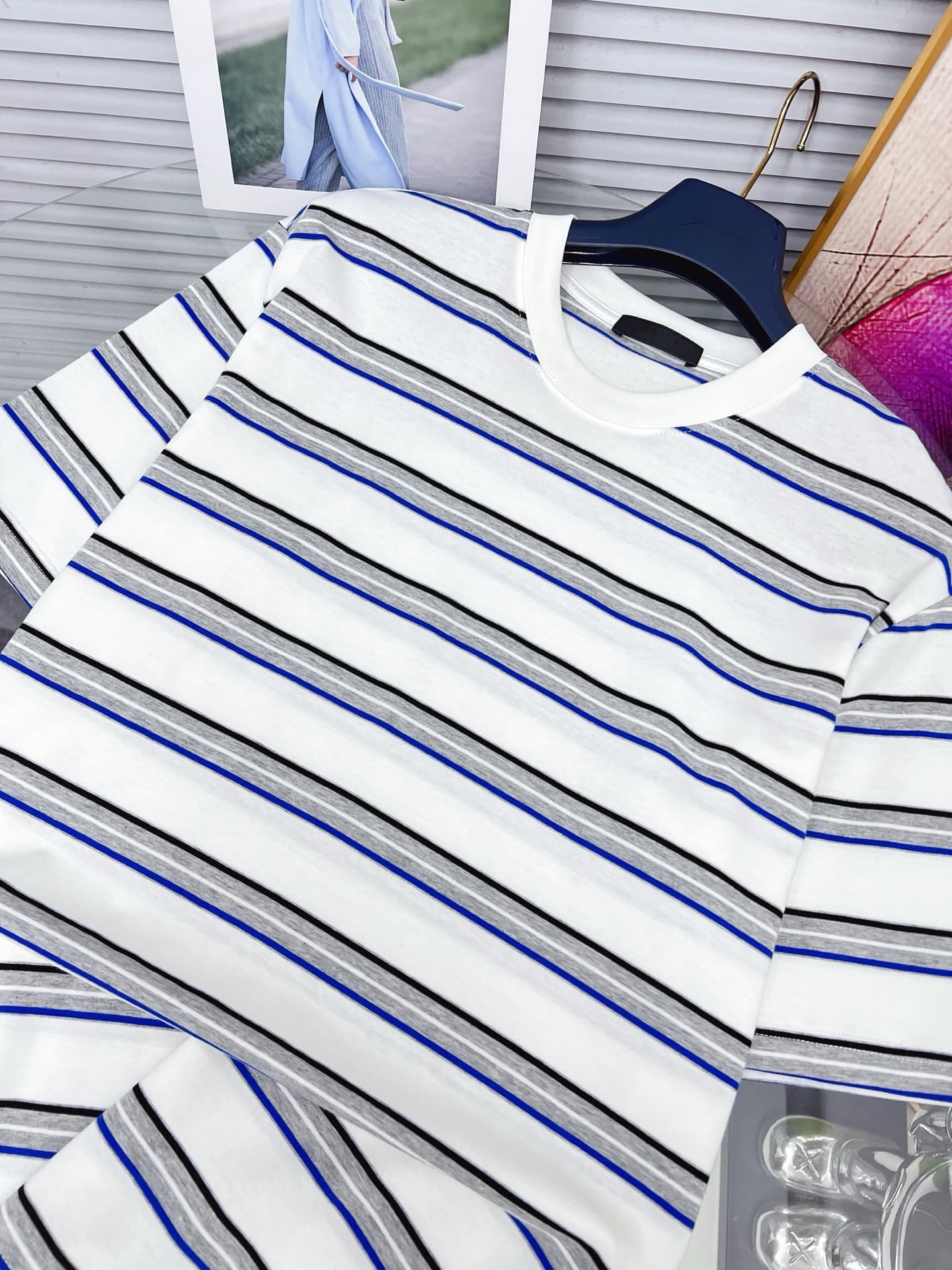 PRADA 2025SS New Printed Short-Sleeved Yupoo Prada T-Shirt image 5