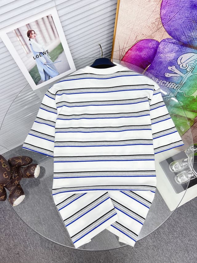 PRADA 2025SS New Printed Short-Sleeved Yupoo Prada T-Shirt | Rep Clothing image 10