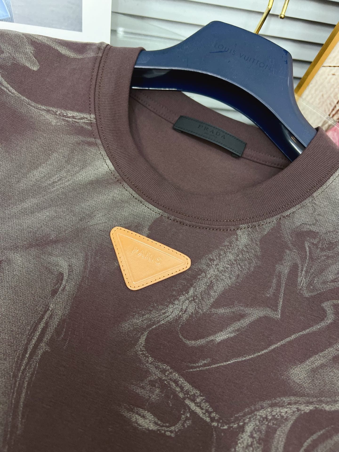 PRADA 2025SS New Printed Short-Sleeved Yupoo Prada T-Shirt 001 image 7