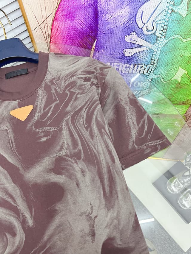 PRADA 2025SS New Printed Short-Sleeved Yupoo Prada T-Shirt 001 | Rep Clothing image 9