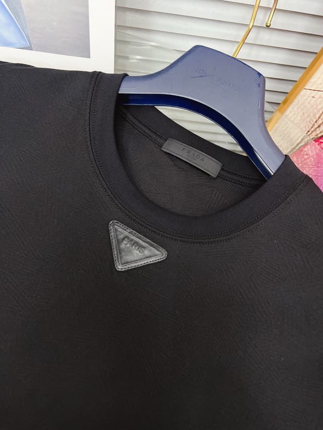 PRADA 2025SS New Printed Short-Sleeved Yupoo Prada T-Shirt Black | Rep Clothing image 5