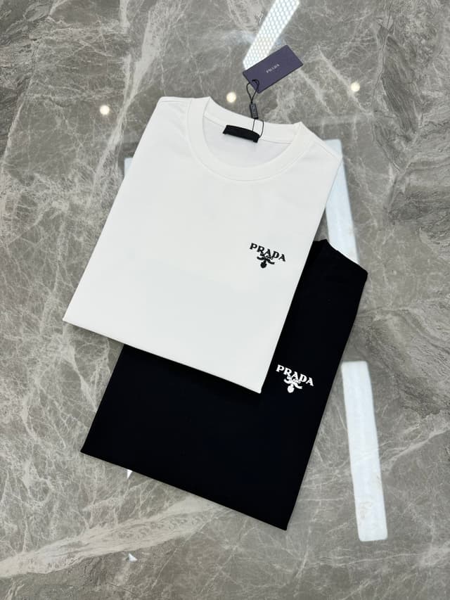 PRADA 25SS New Round-neck Short-sleeved Yupoo Prada T-shirt White | Rep Clothing image 9
