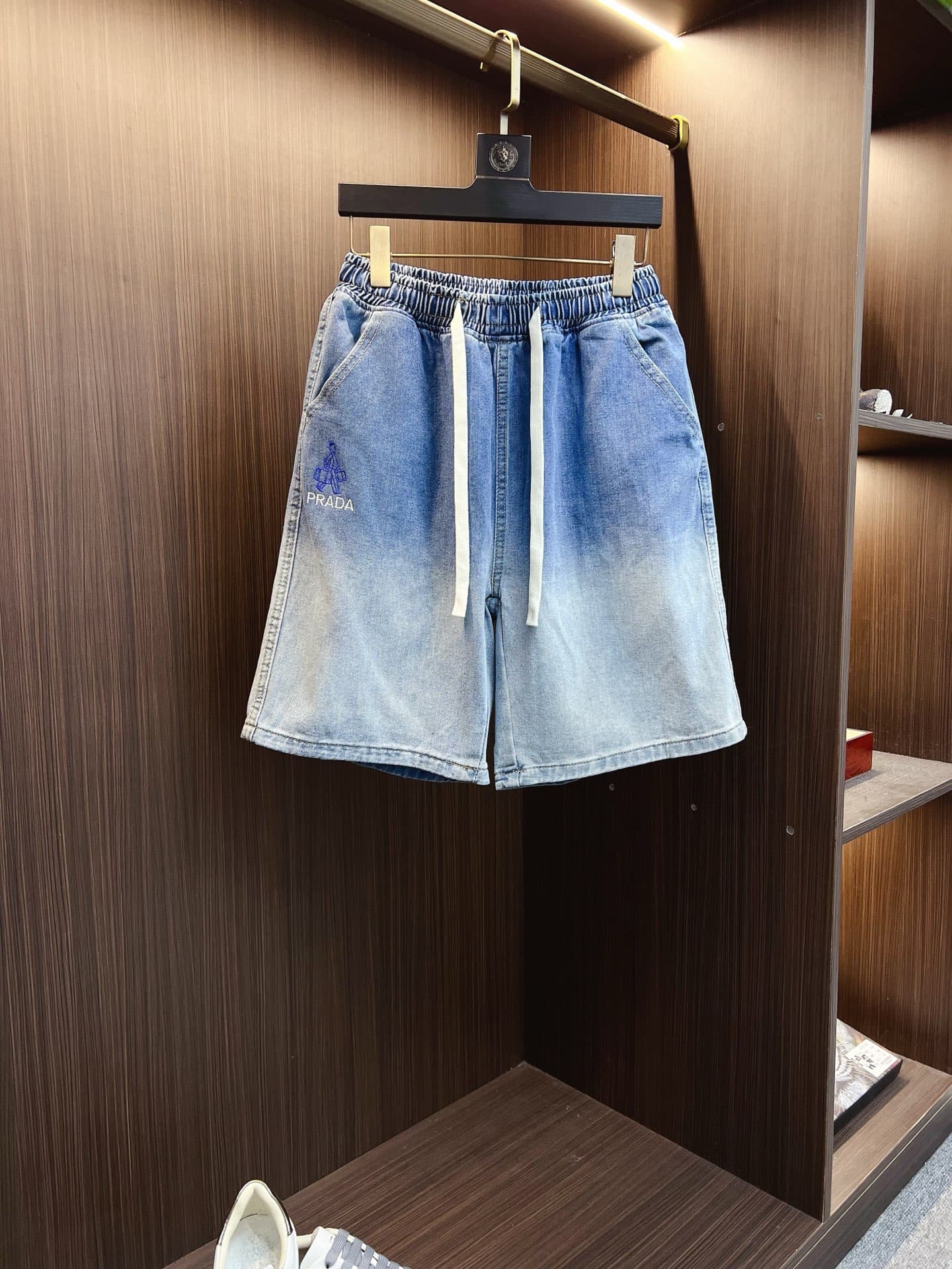 PRADA new style denim shorts Yupoo Prada shorts image 2