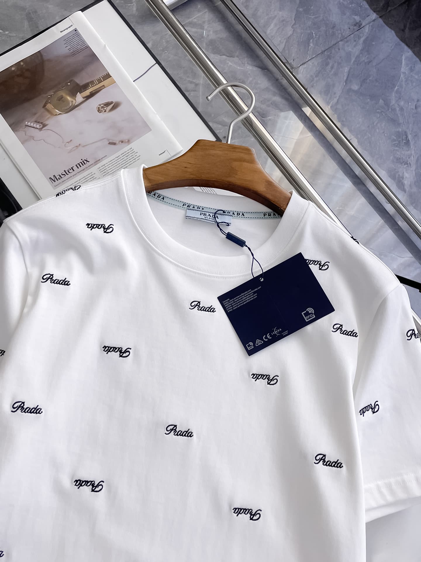 Prada New Men's Casual Short-Sleeved Yupoo Prada Shirt  image 3