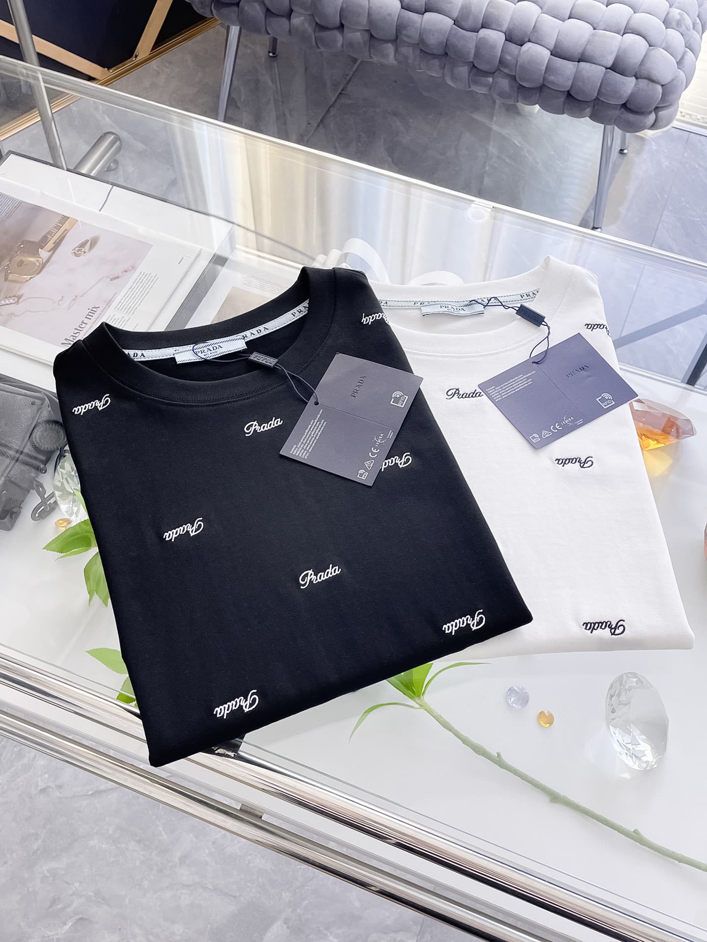 Prada New Men's Casual Short-Sleeved Yupoo Prada Shirt  image 9