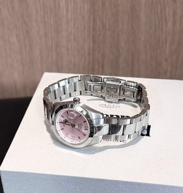 Rap Vivienne Westwood Pink women Watch yupoopa factory | Yupoo Rep Watches image 5