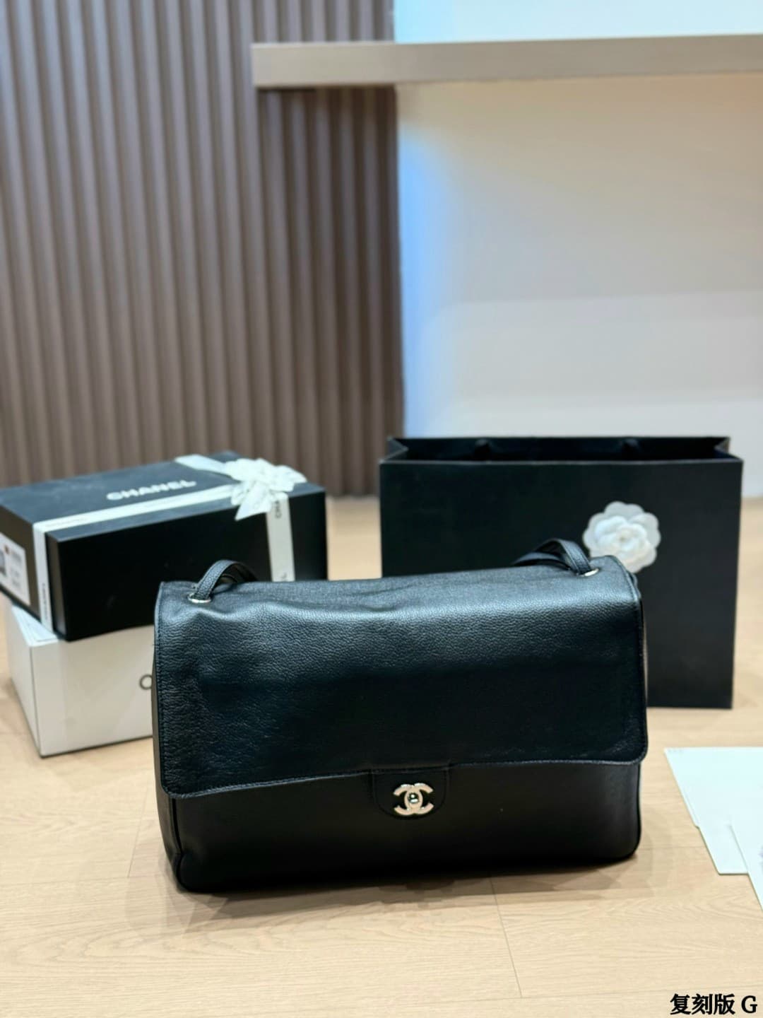 Rep Bag Chanel 26S Maxi Flap Bag – Black Silver image 3