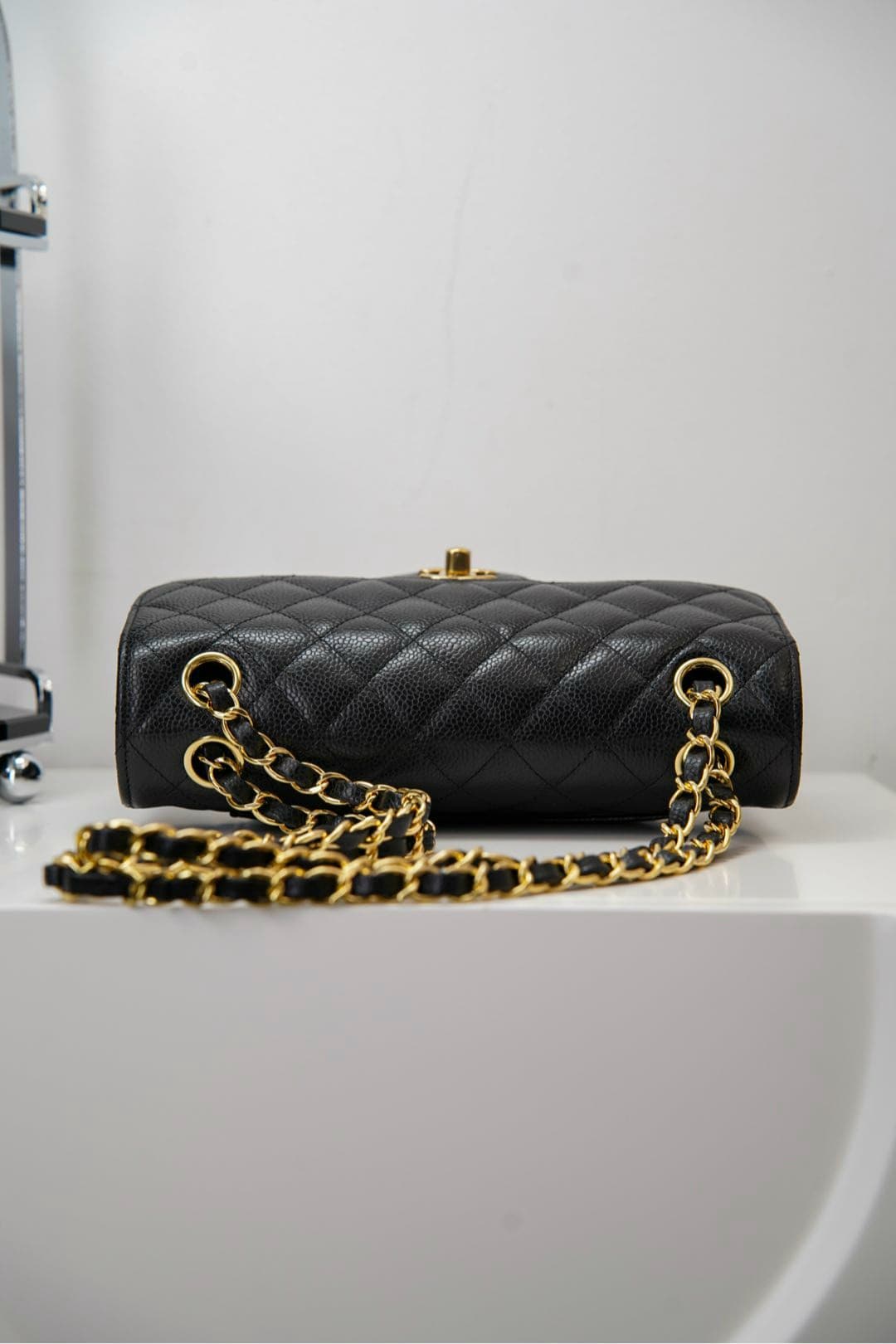 Rep Bag Chanel CF Classic Flap Small – Black Caviar image 7