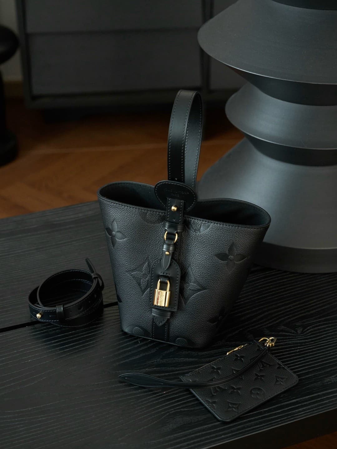 Rep Bag Louis Vuitton All In BB Handbag – Black image 3