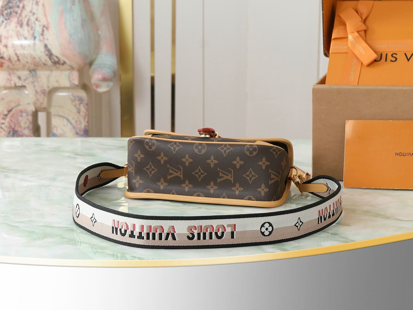 Rep Bag Louis Vuitton Diane Handbag – M45985 image 4
