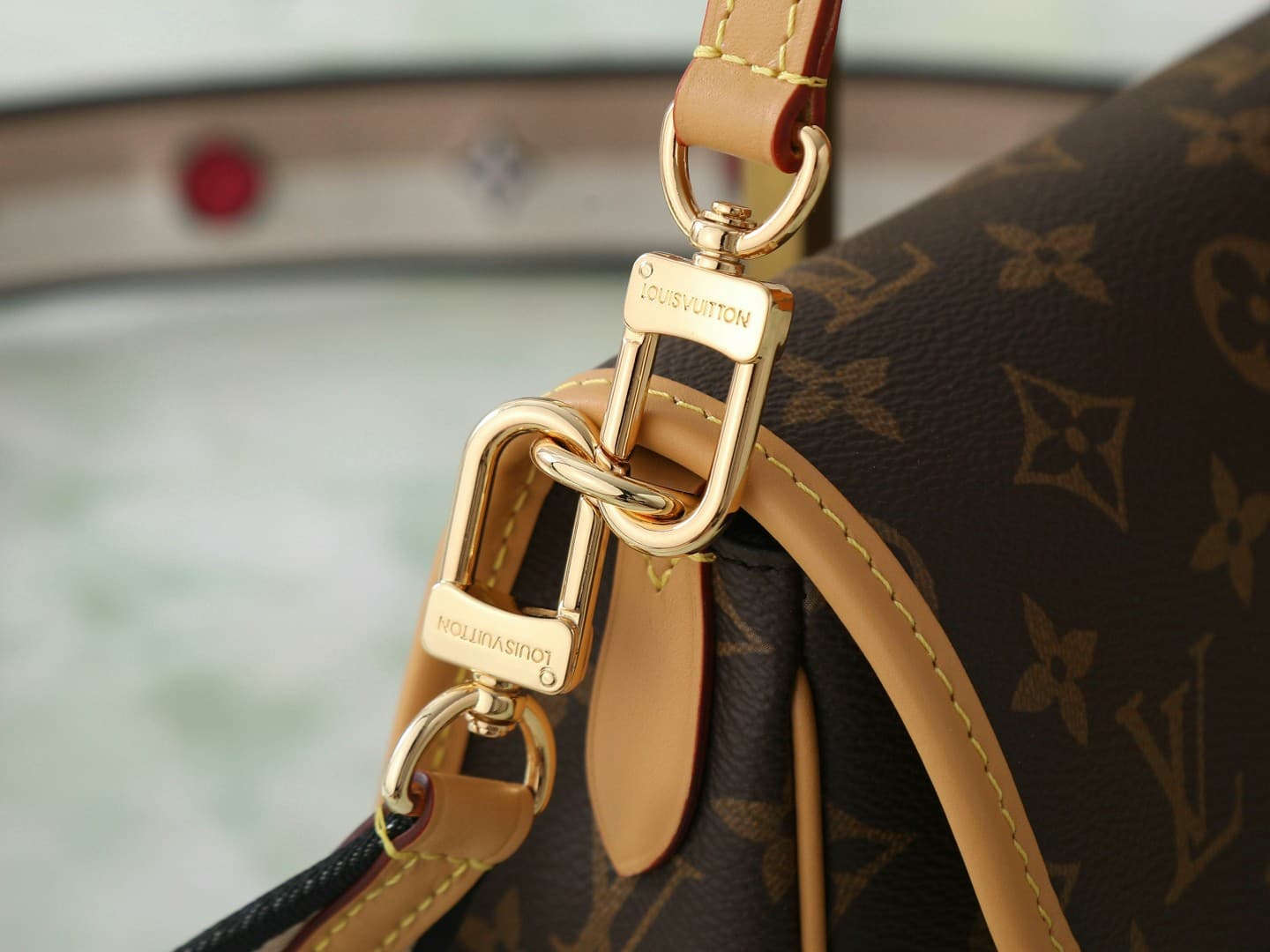 Rep Bag Louis Vuitton Diane Handbag – M45985 image 6