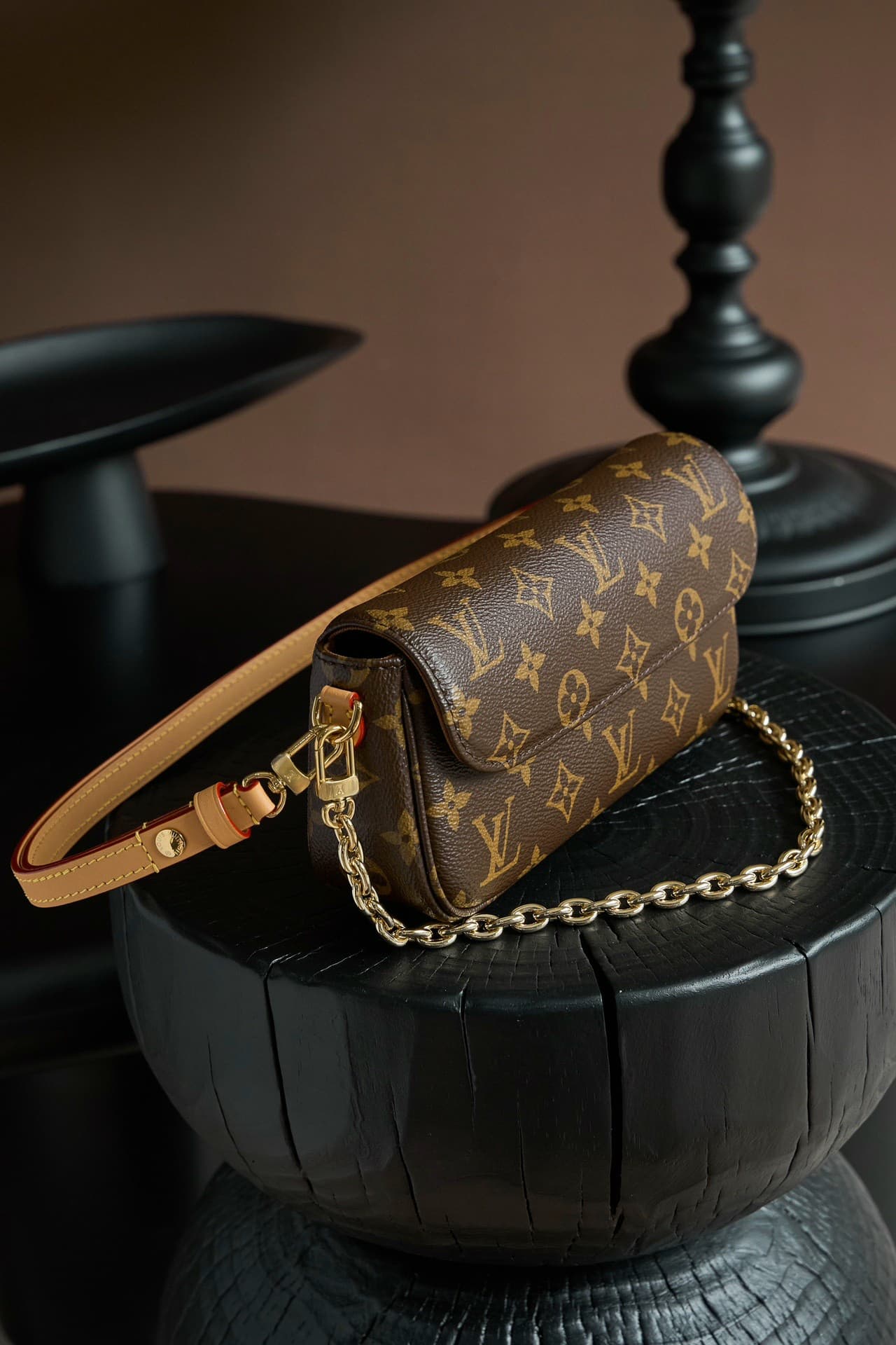 Rep Bag Louis Vuitton Wallet On Chain Ivy – M81911 image 2