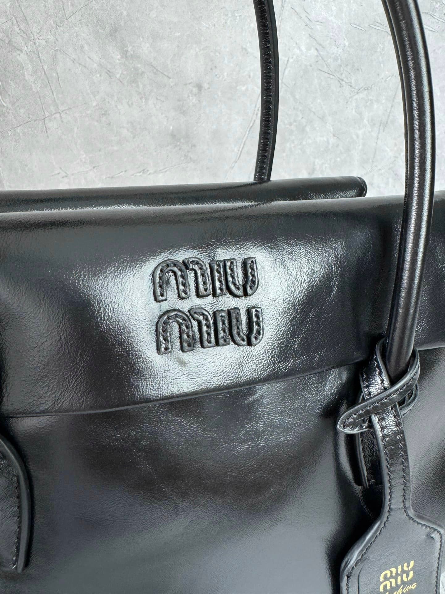 Rep Bag Miu Miu Solitaire Calfskin Handbag image 6
