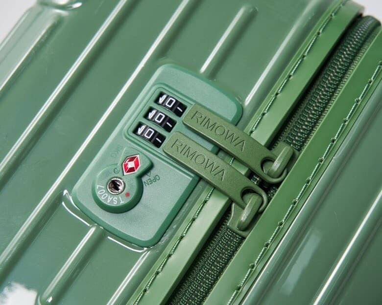 Rep Rimowa Essential 832 Series Luggage image 6