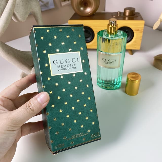 YUPOO Botanical Gucci Mémoire Green Perfume | Rep Cosmetics image 6