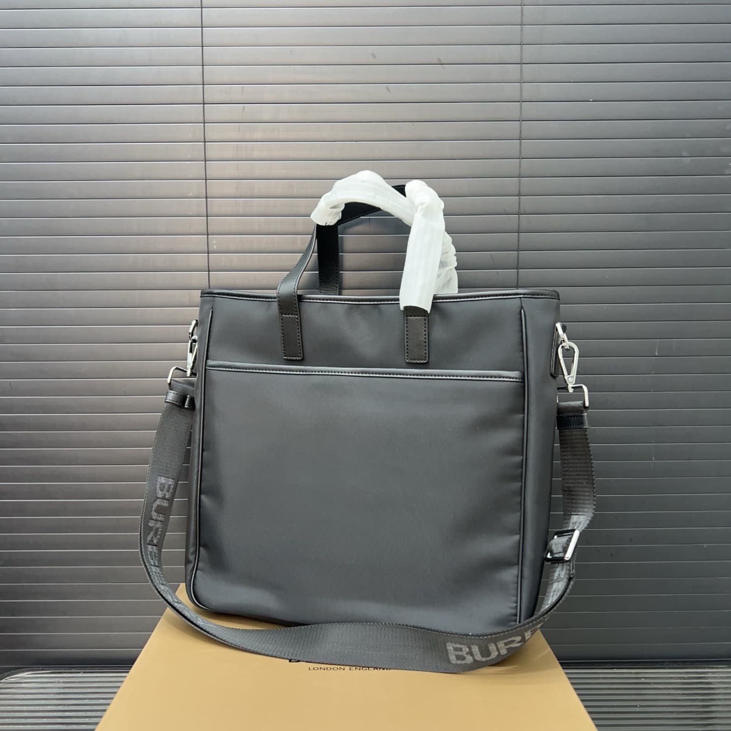 YUPOO Burberry Canvas Check Tote Bag – Unisex Style, 36x36cm image 3