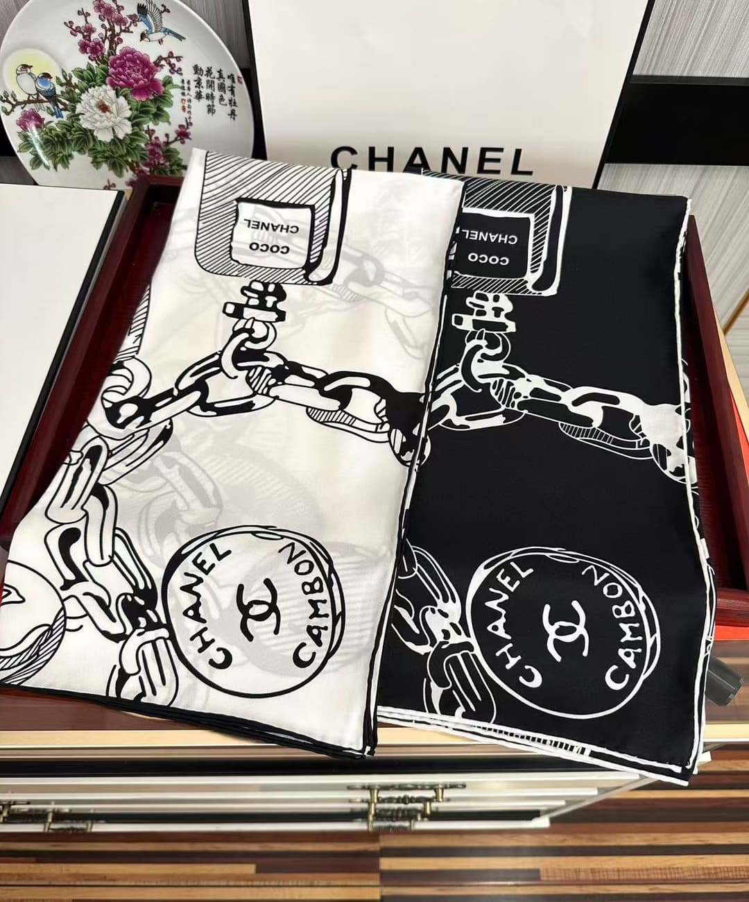 YUPOO Chanel Silk Scarf Luxury Accessory image 1
