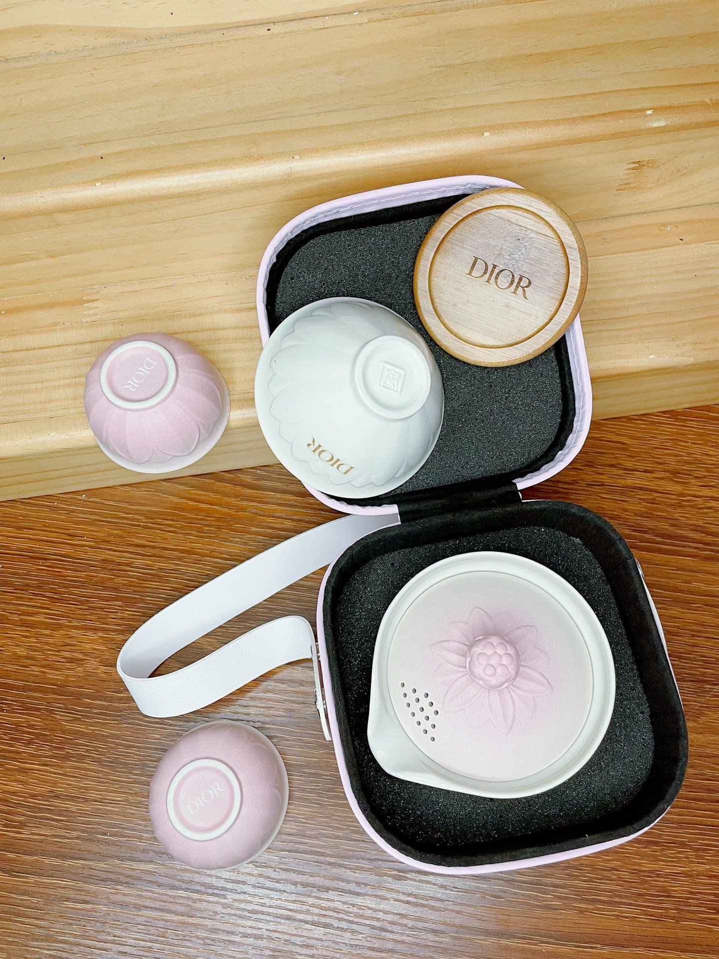 YUPOO Dior Pink Tea Set | Rep Home Decor image 1