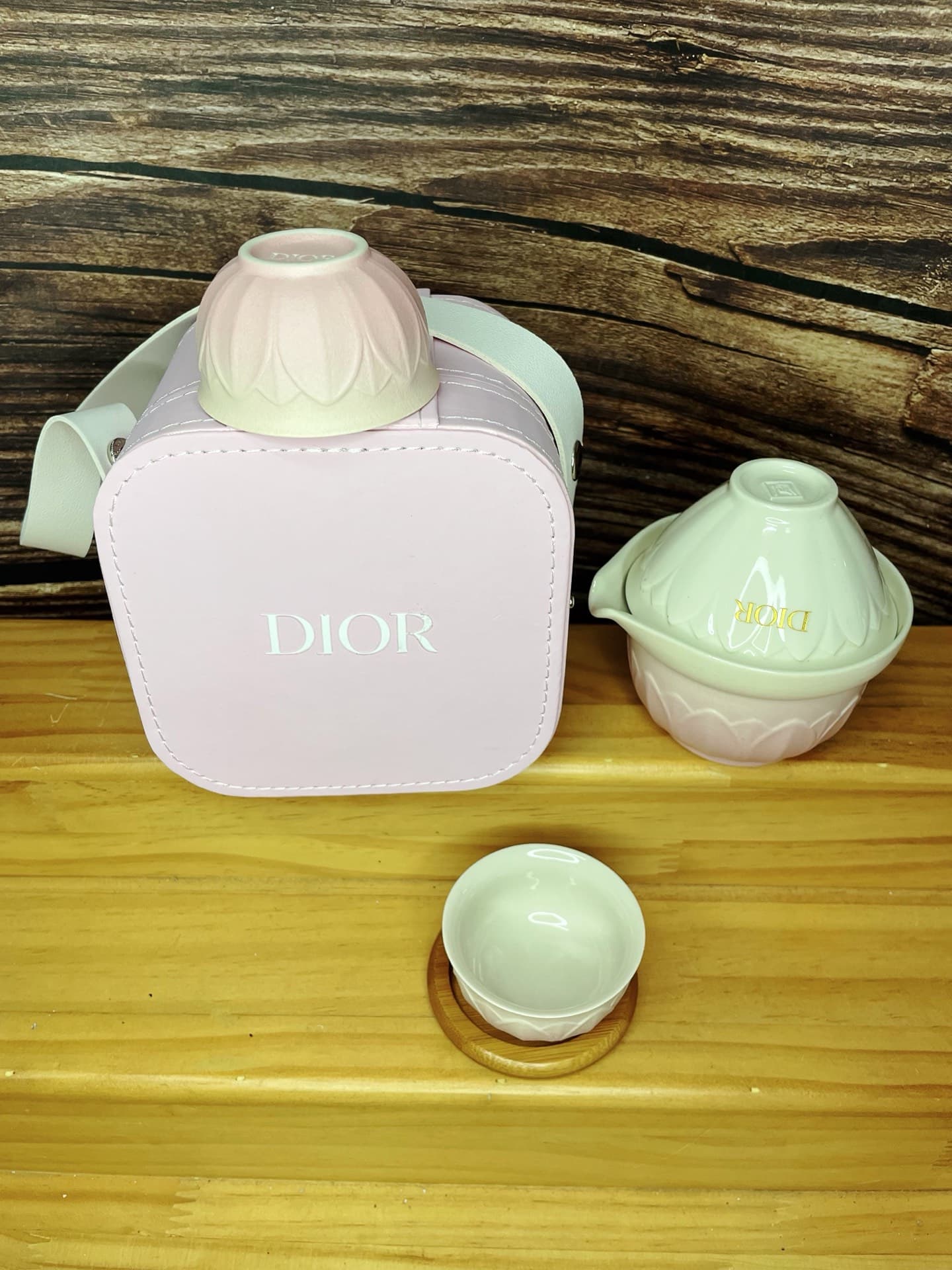 YUPOO Dior Pink Tea Set image 5