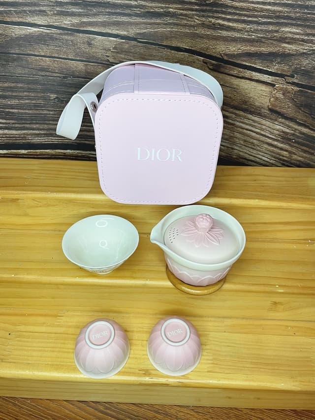 YUPOO Dior Pink Tea Set | Rep Home Decor image 9