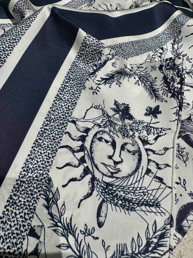 YUPOO Dior Silk Scarf Women Style | Rep Clothing image 9