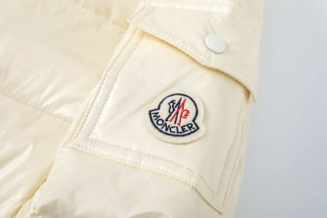 YUPOO Moncler Hooded Short Down Jacket Light Beige image 4