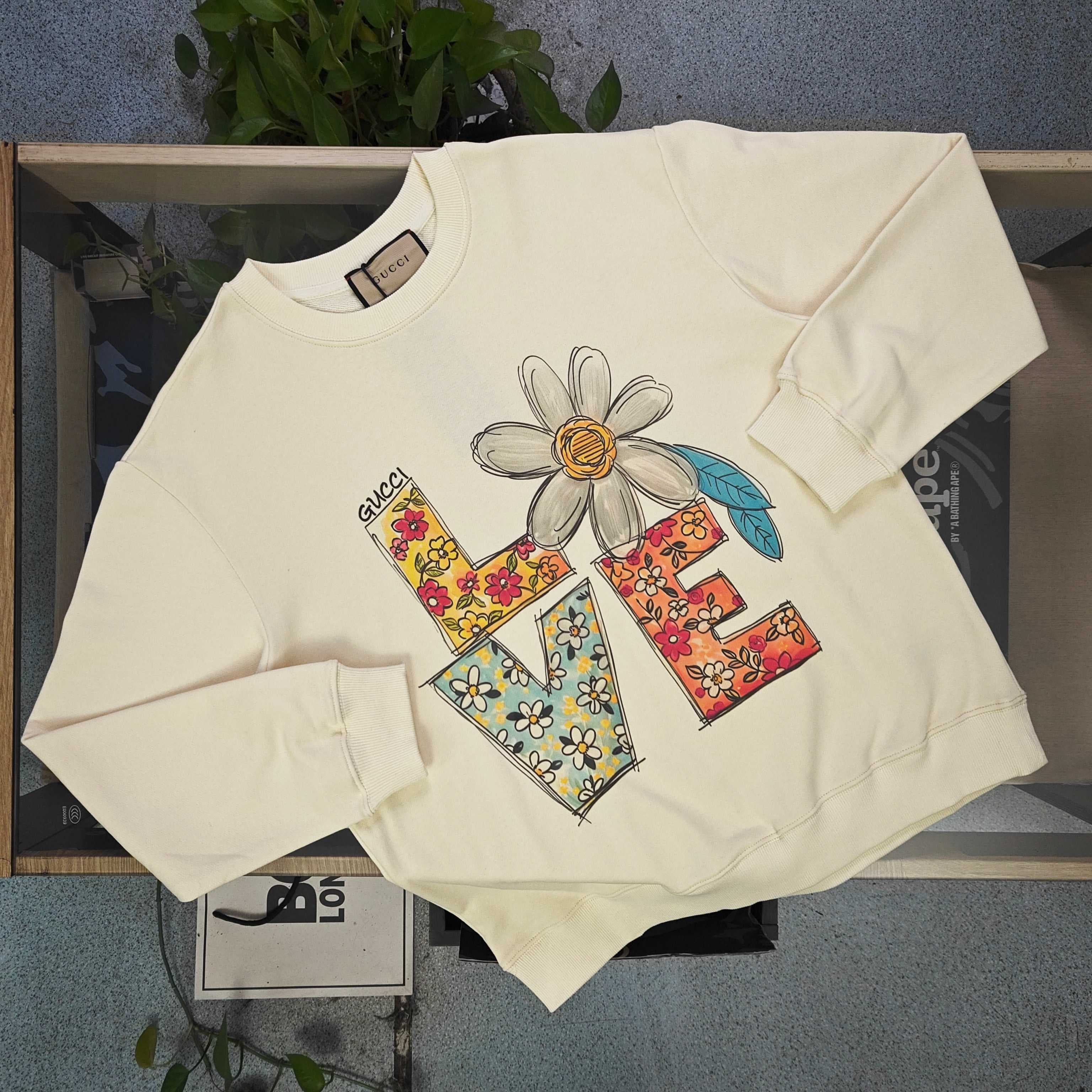 YUPOOPA Gucci Schnauzer Sweatshirt WHITE CLOTHES image 3