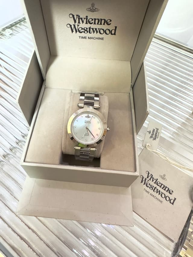 YUPOO Vivienne Westwood Mother of Pearl Watch | Rep Watches image 3