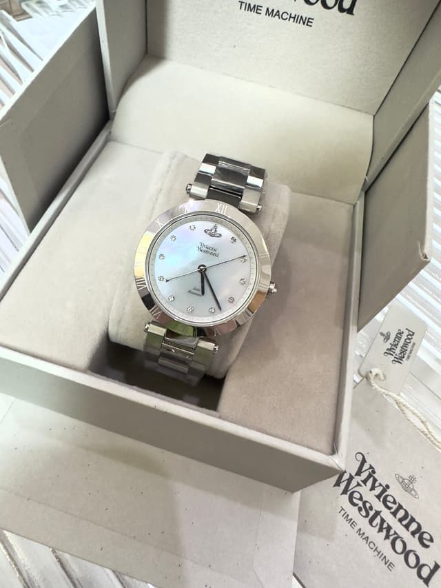 YUPOO Vivienne Westwood Mother of Pearl Watch | Rep Watches image 6