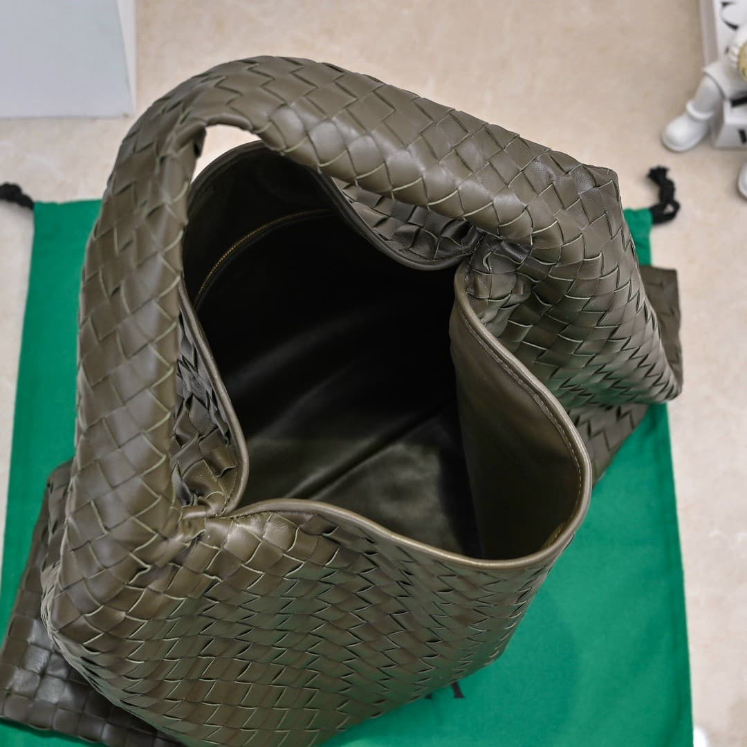 Yupoo Bottega Veneta Hop Large Leather Bag Rep bags image 8