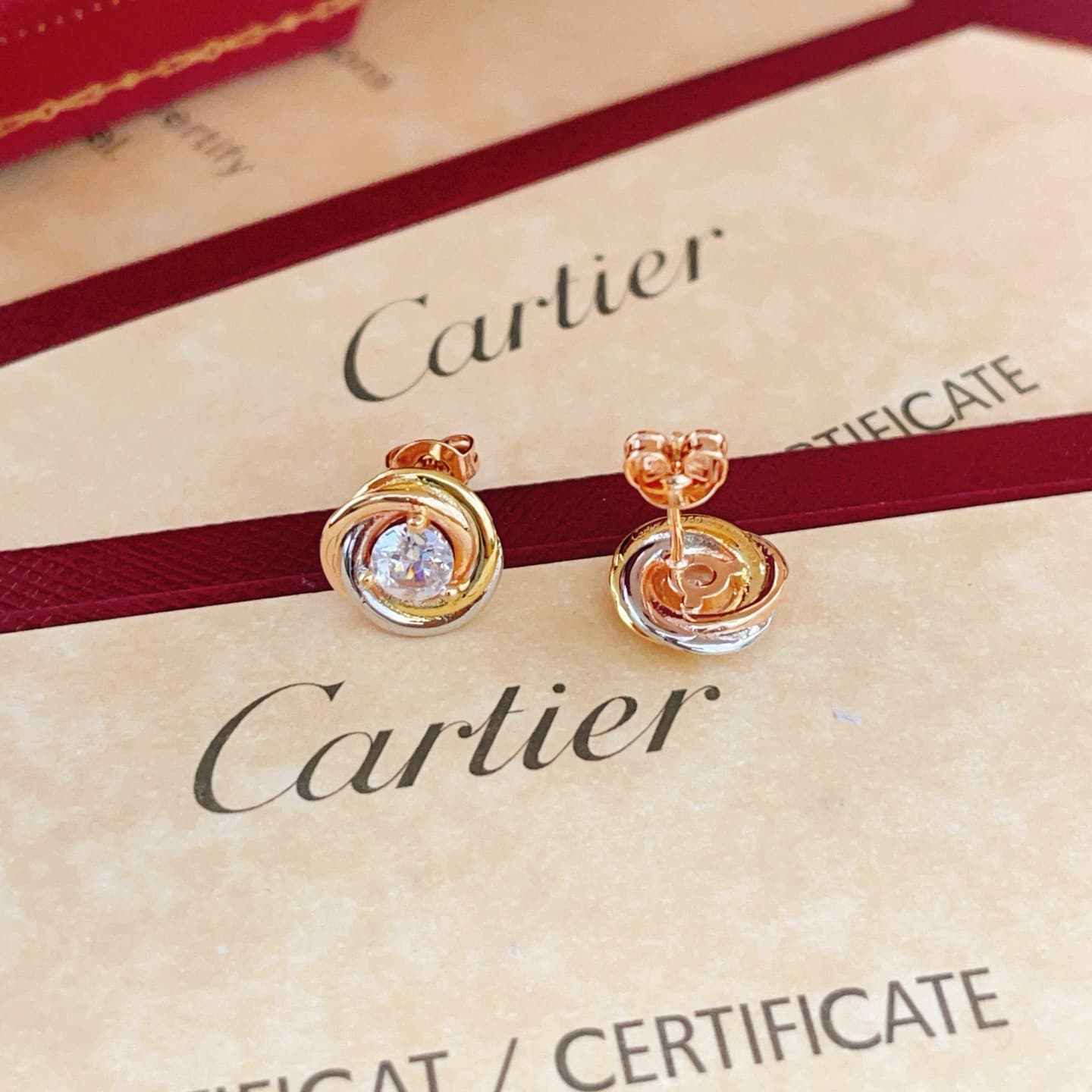 Yupoo Cartier Twisted Tri-Color Diamond Earrings | Rep Jewelry