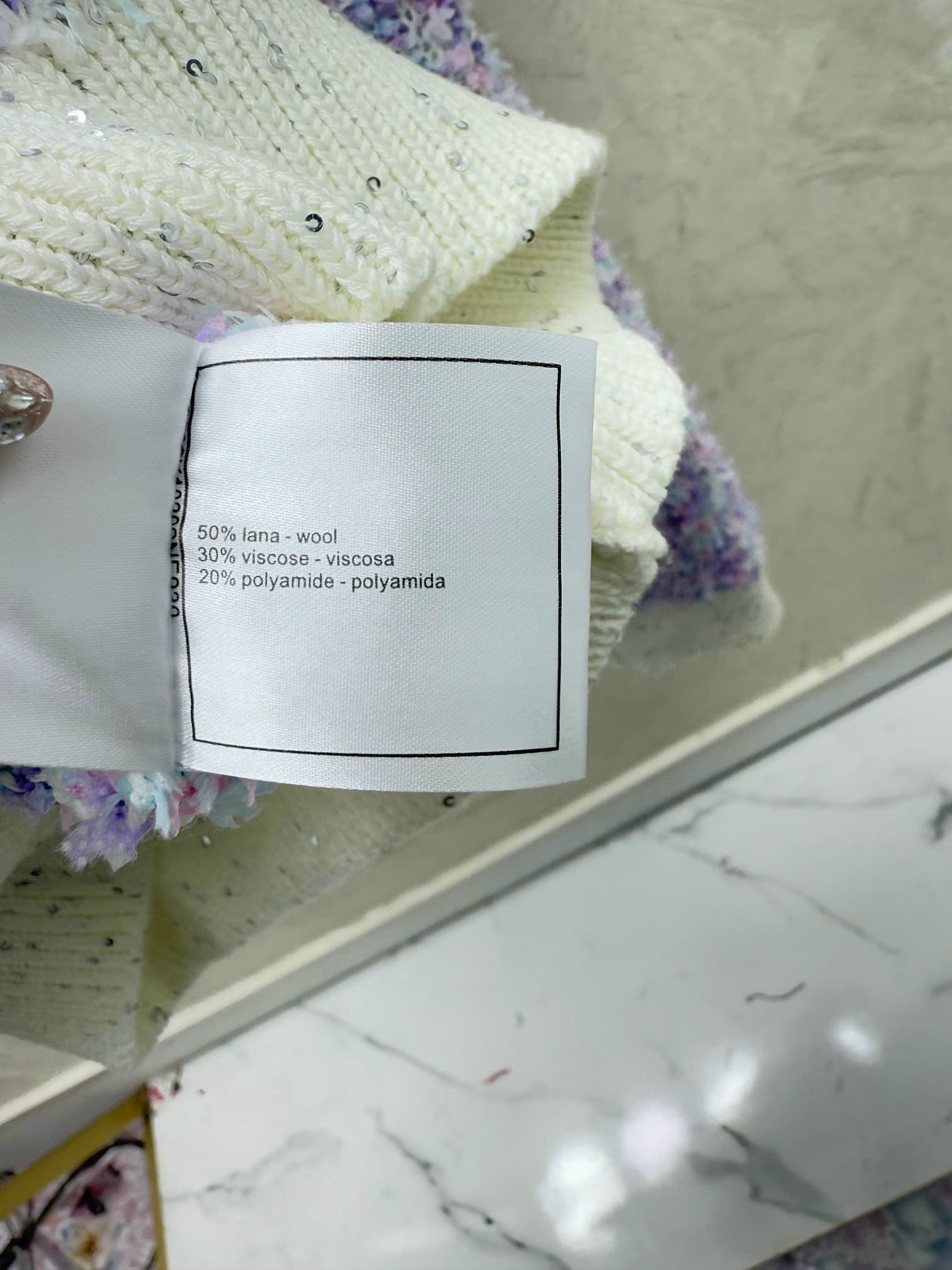 Yupoo Chanel Fall Winter Contrast Sequin Round Neck Knit Sweater image 5