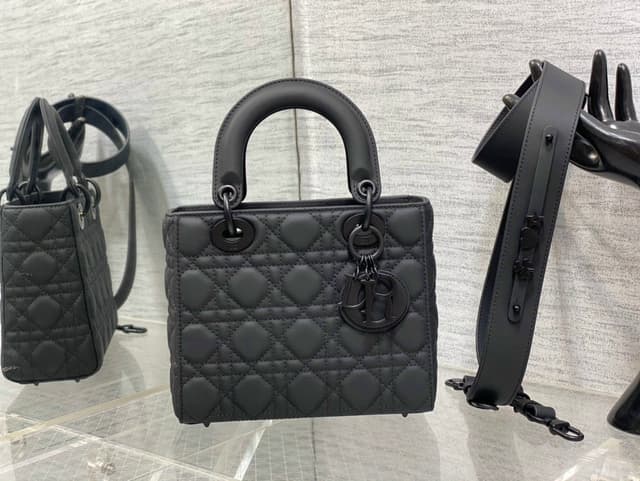 Yupoo Dior Lady 20cm Matte Black Flap Bag Yupoo album | Rep Bags image 1