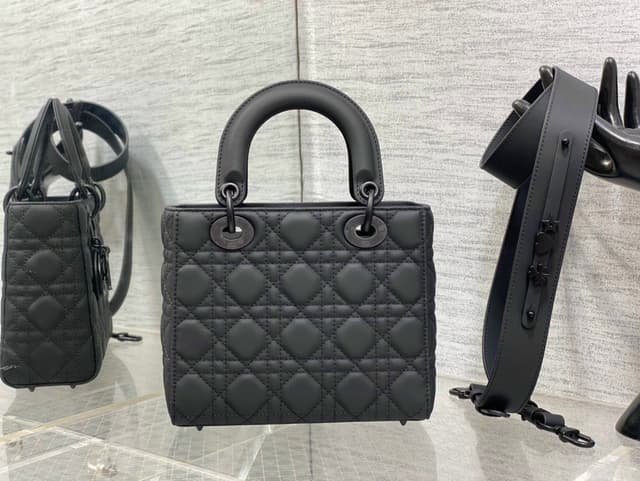 Yupoo Dior Lady 20cm Matte Black Flap Bag Yupoo album | Rep Bags image 5