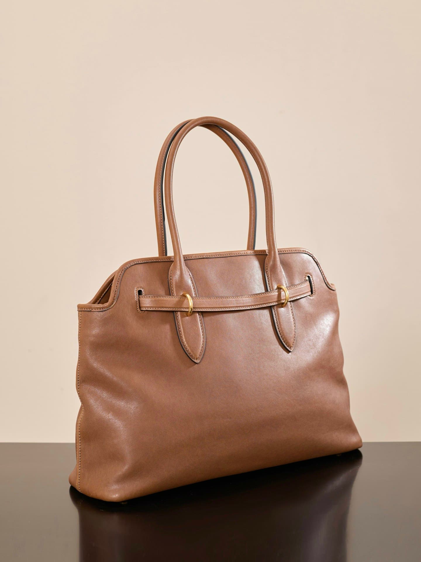 Yupoo Miu Miu Aventure Nappa Leather Tote image 7