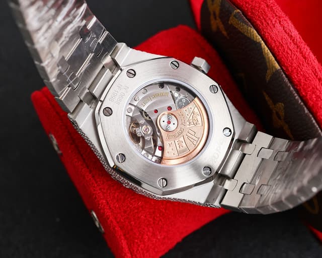 YupooPA AP Royal Oak Diamond Watch 50th Anniversary White | Yupoo Rep Watches image 8