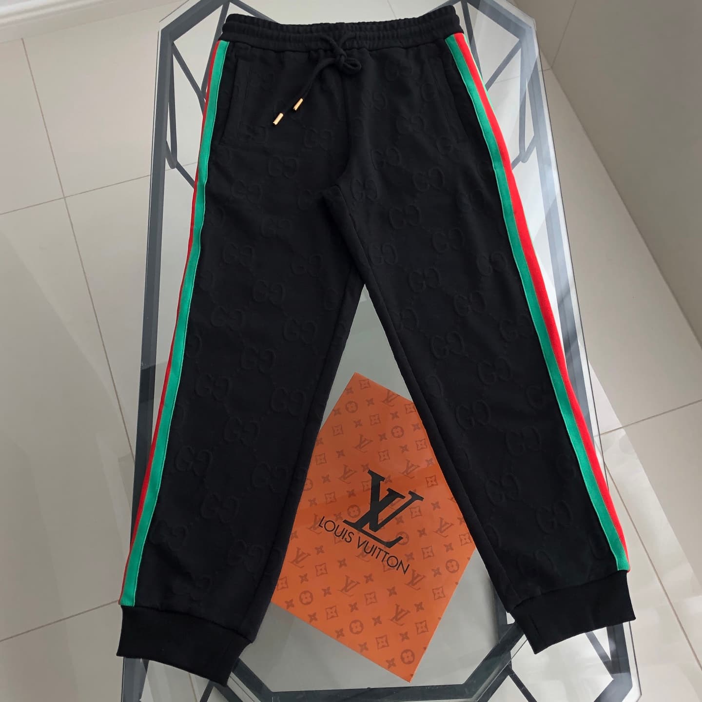 YupooPA Gucci 25SS New Webbing Print Logo Couples Sweatpants