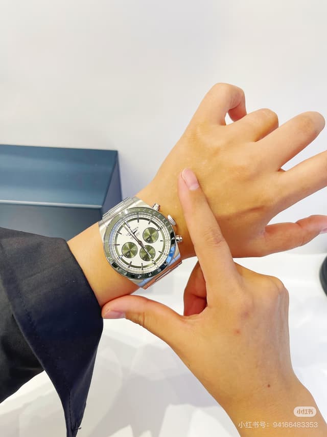 YupooPA Longines Conquest Green Glow Watch | Yupoo Rep Watches image 3