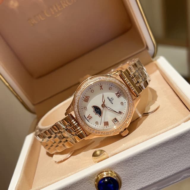 YupooPA Omega Moonphase Pearl Watch | Yupoo Rep Watches image 2
