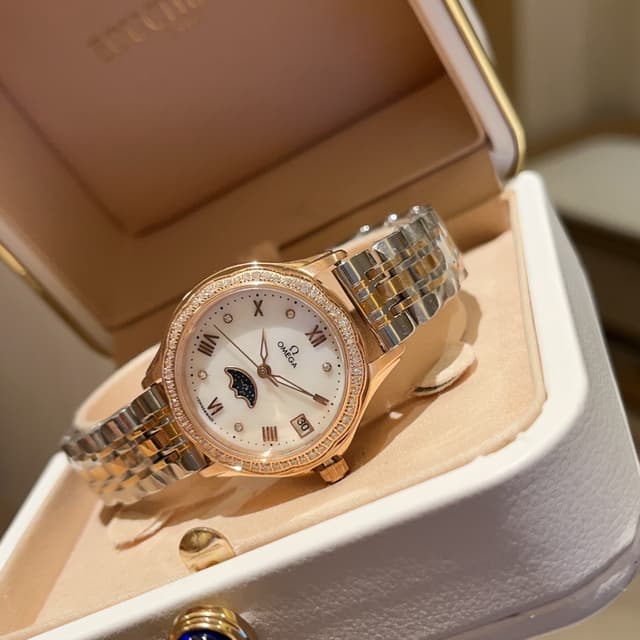 YupooPA Omega Moonphase Pearl Watch | Yupoo Rep Watches image 7