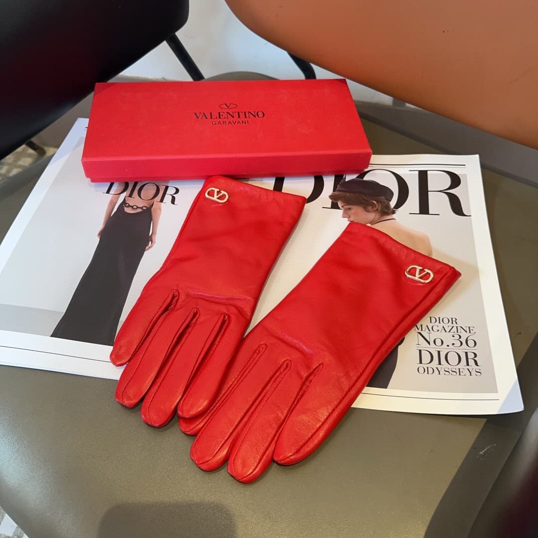 YupooPA Valentino Rep Red Gloves | Soft Lambskin image 4