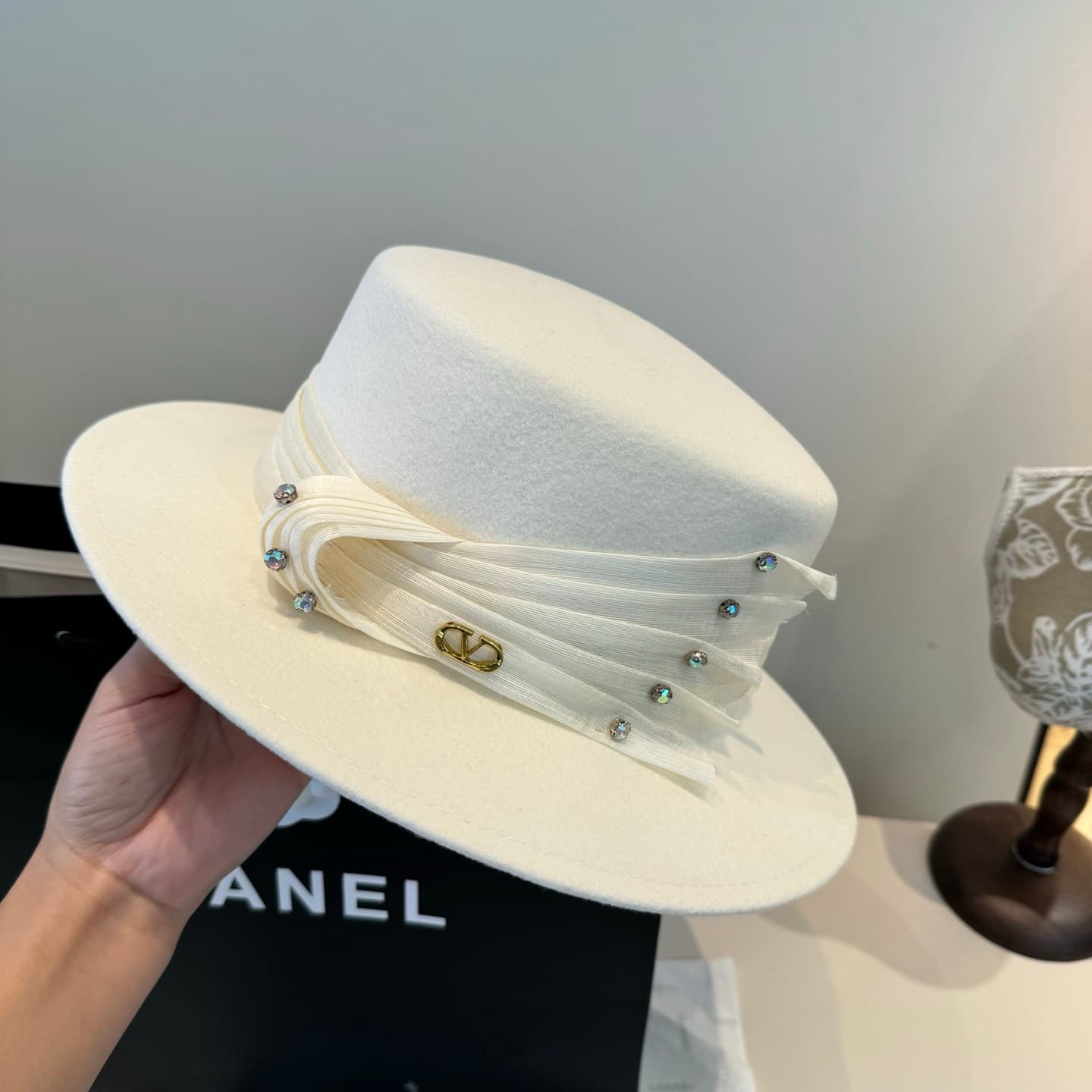 YupooPA White Valentino Rep Hat | Classic Fedora Style image 6