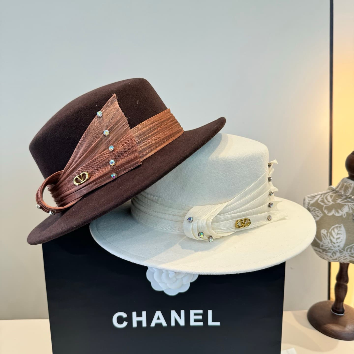 YupooPA White Valentino Rep Hat | Classic Fedora Style image 8