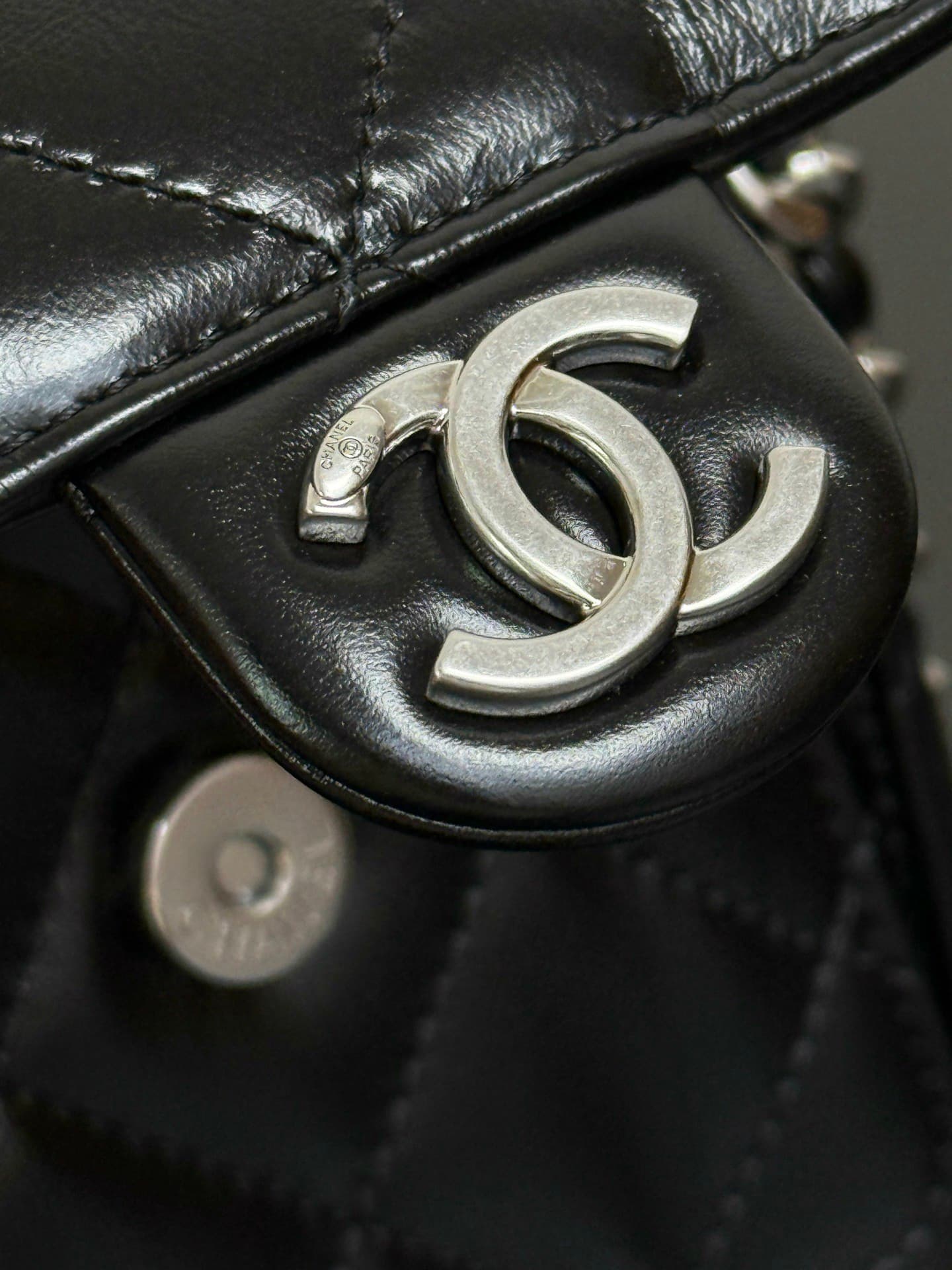 Yupoo Rep Bag Chanel 26C Mini Bucket Drawstring Bag – 99480 image 4
