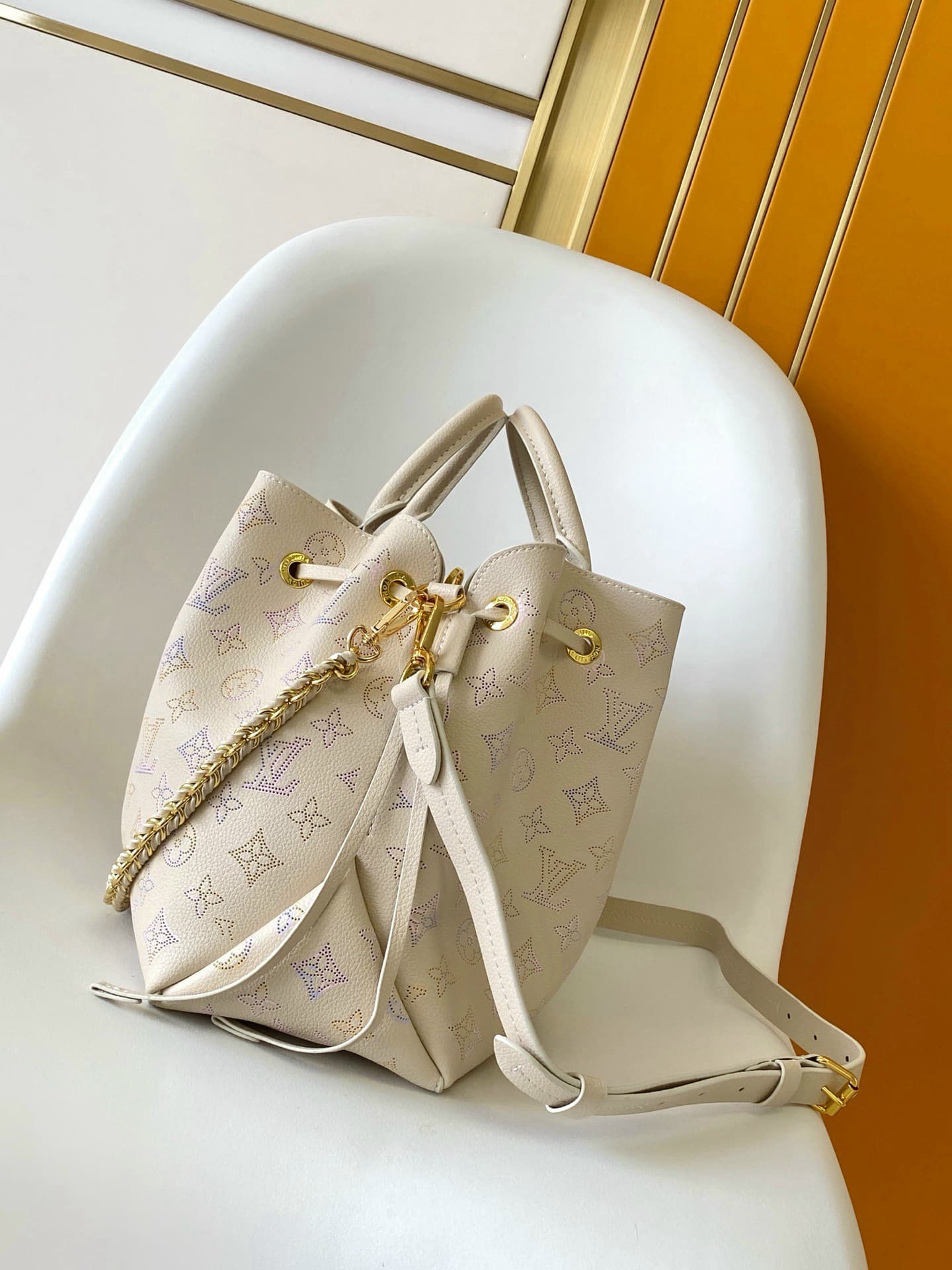 Yupoo bag | Rep Bag Louis Vuitton Bella Tote image 2